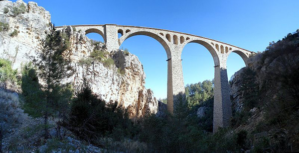 varda_railway_bridge_on_taurus_mountains_adana_turkey_photo_wiki.jpg